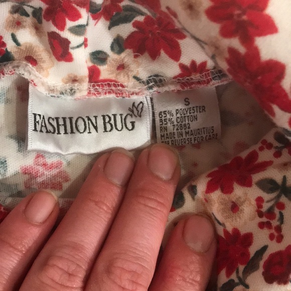 Cute vintage Christmas turtleneck - Picture 9 of 10